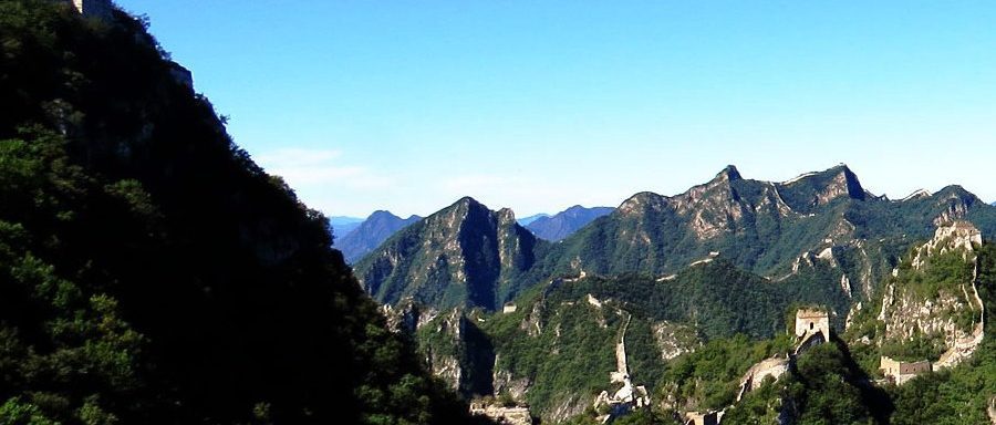 great wall of china hiking trips
