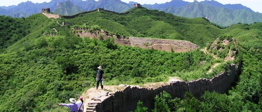 great wall of china hiking trips