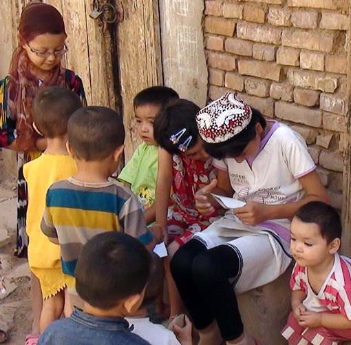 For seniors who appreciate rich history, breathtaking landscapes, and the luxury of travelling at a leisurely pace, a Silk Road tour with Laurus Travel proves that adventure doesn’t have to mean roughing it.