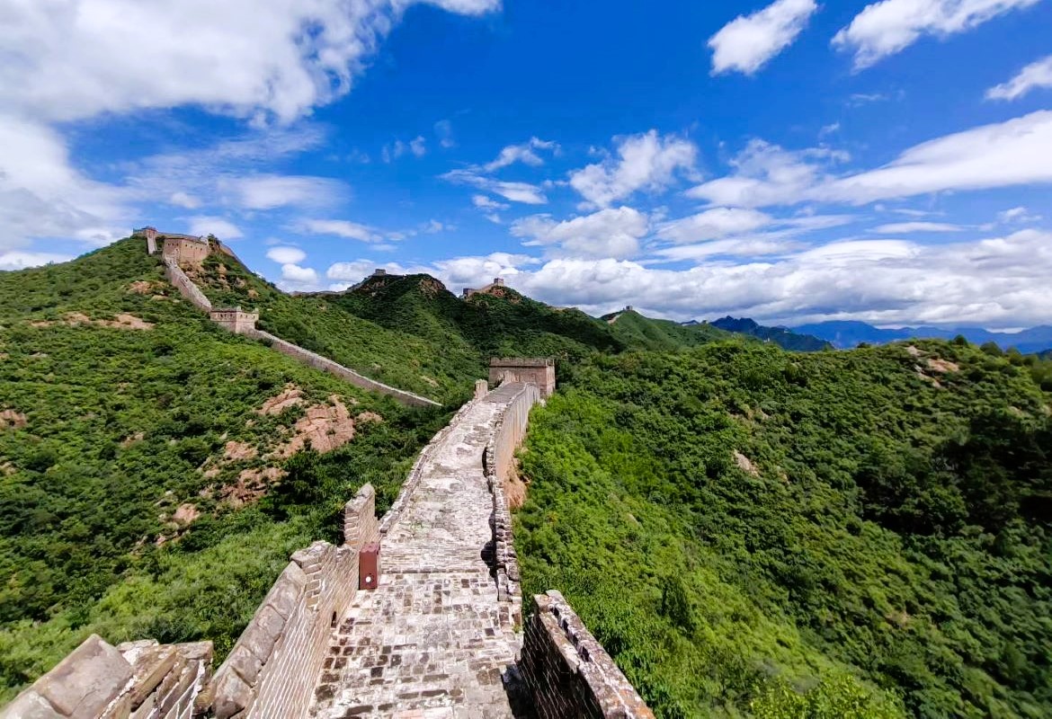 luxury tour of China including Zhangjiajie Avatar mountains and pandas, Great Wall
