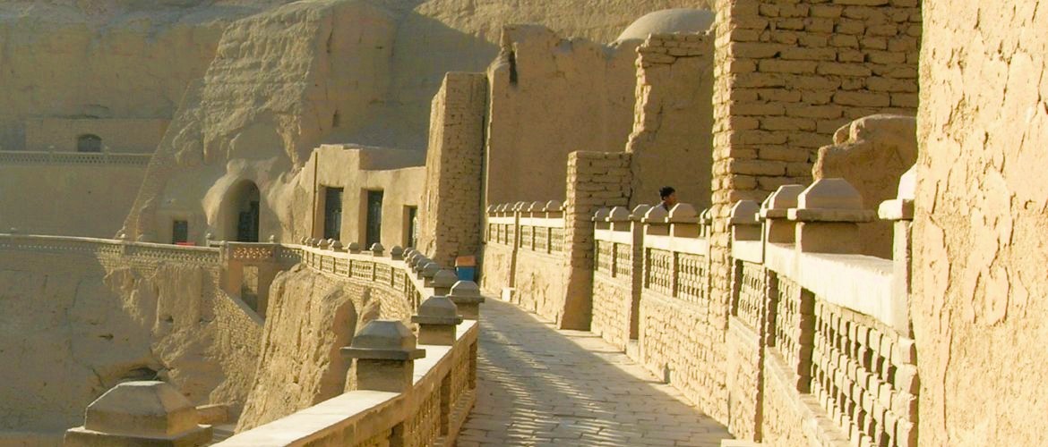 China Silk Road & Yangtze Cruise to Dunhuang, Urumqi, Turpan, Kashgar