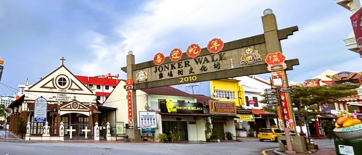 luxury tour package of Malaysia by Laurus Travel